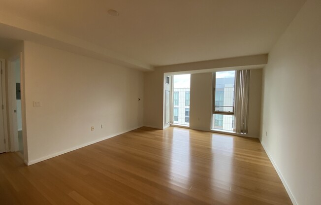 1 bed, 1 bath, 800 sqft, $3,500, Unit 801