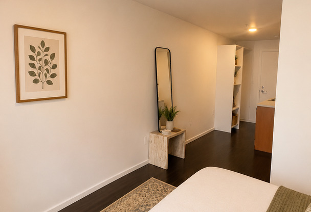 Studio, 1 bath, 175 sqft, $1,180, Unit 1301