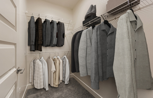 Plan B3: Large closet for all your belongings