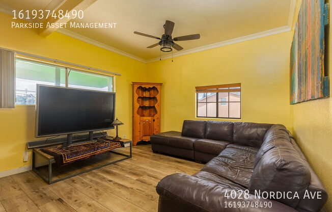 4028 NORDICA AVE