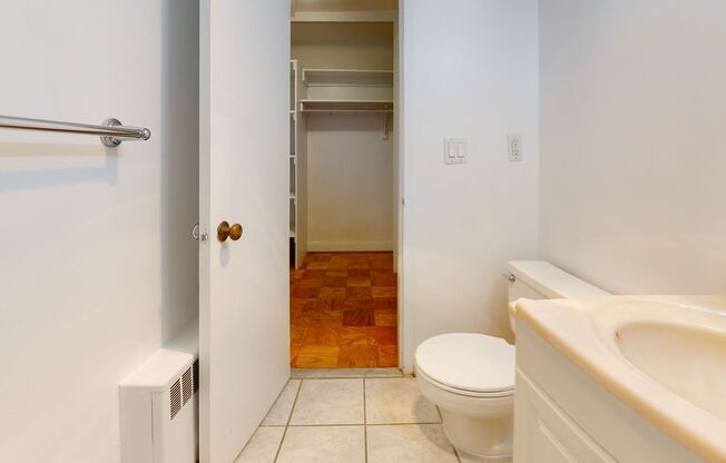 Studio, 1 bath, $1,400