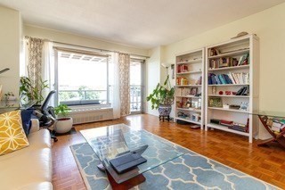 1 bed, 1 bath, 805 sqft, $2,800, Unit 045