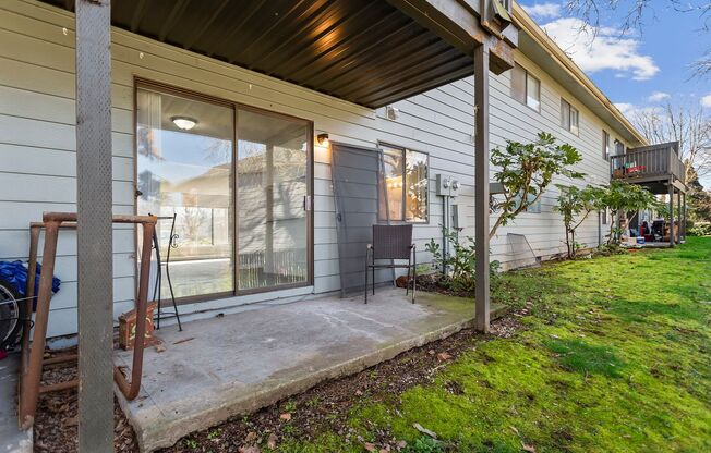 2 beds, 1.5 baths, 960 sqft, $1,495, Unit 6