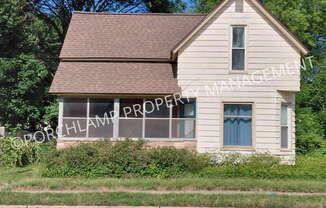1427 ALPINE AVE NW