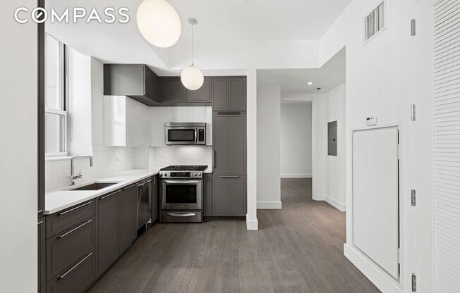 1 bed, 1 bath, $4,000, Unit 311