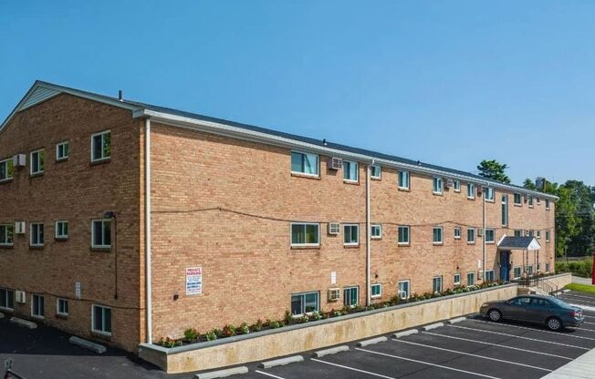 Yale Court Apartments