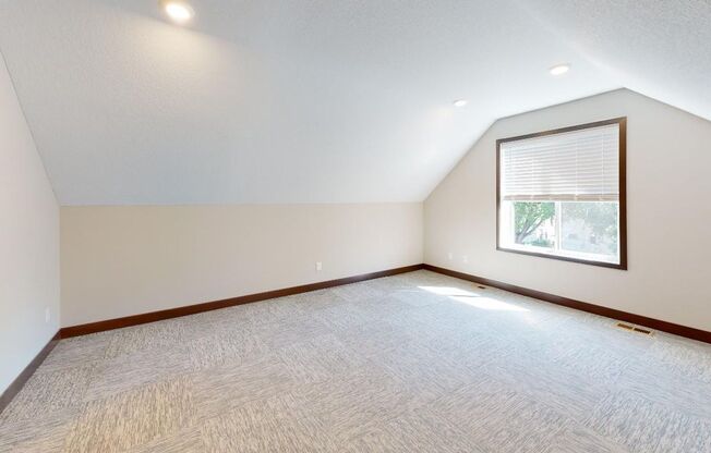 1076 14th Ave SE Duplex