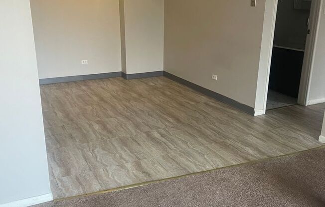 2 beds, 1 bath, 865 sqft, $1,480, Unit Building 7-3A