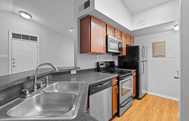 1 bed, 1 bath, $1,095, Unit Unit 524