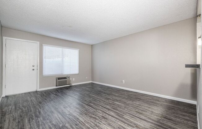 2 beds, 2 baths, 920 sqft, $2,495, Unit 48