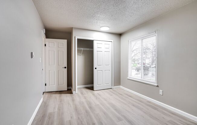 2 beds, 1 bath, 670 sqft, $1,199, Unit 2223 - 3C
