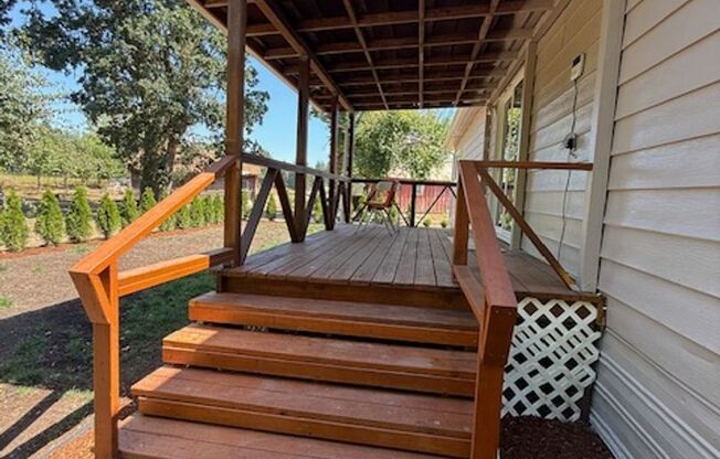 MF Home 3 Bedroom 2 Bath Dayton OR