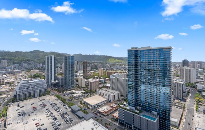 2 beds, 2 baths, $6,000, Unit # 3709