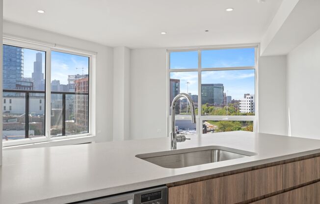 3 beds, 2 baths, 1,383 sqft, $4,650, Unit 301