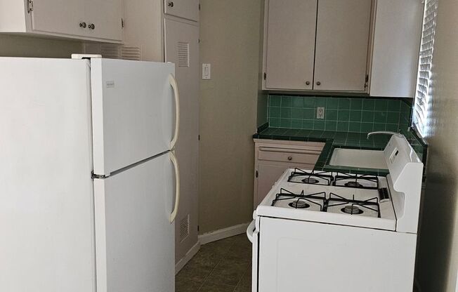 1 bed, 1 bath, 500 sqft, $1,950, Unit K