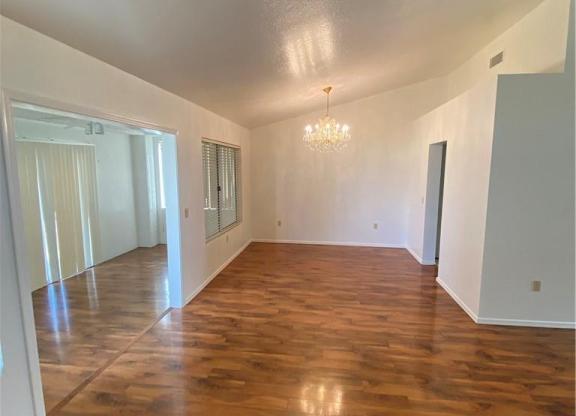 9012 STARMOUNT DR