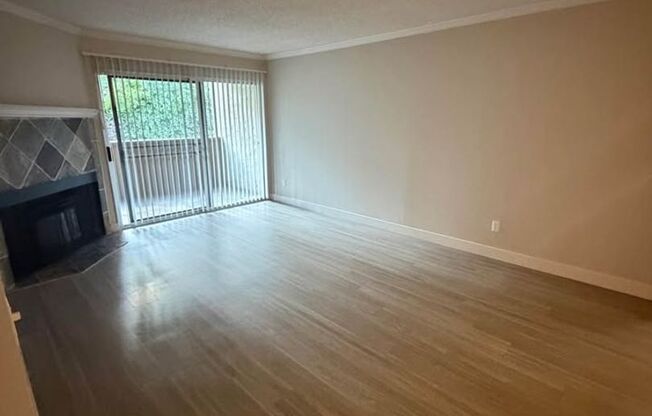 1 bed, 1 bath, 815 sqft, $2,395, Unit 222