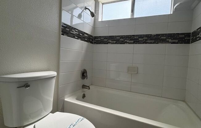 1 bed, 1 bath, 665 sqft, $2,125, Unit 107