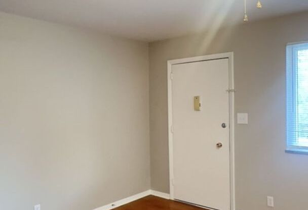 1418 Laurel Avenue Apartments