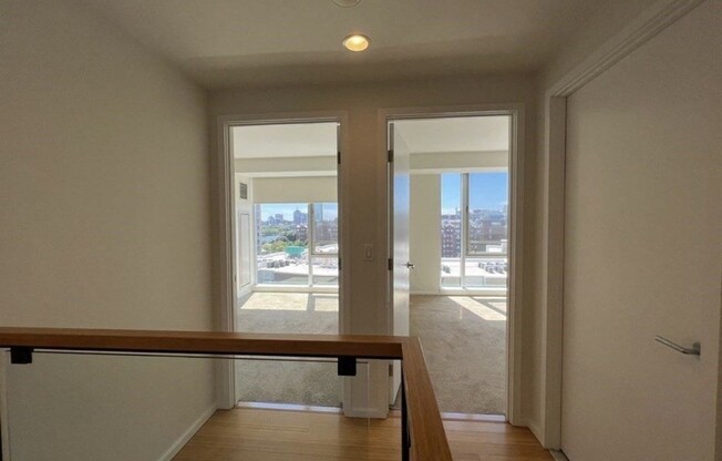 2 beds, 1.5 baths, 1,156 sqft, $5,200, Unit 910