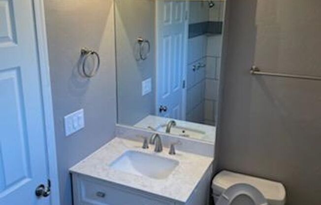 newly renovated 1bd 1 bth unit in phx