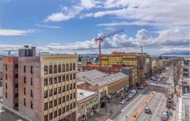 2 beds, 1 bath, 613 sqft, $3,800, Unit 403