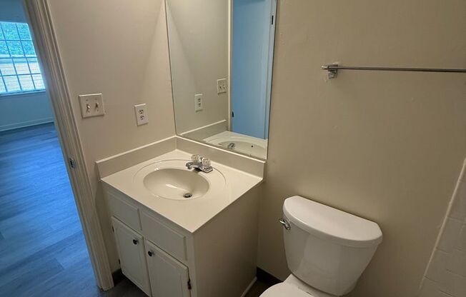 2 beds, 2 baths, 1,200 sqft, $1,395, Unit 406-4