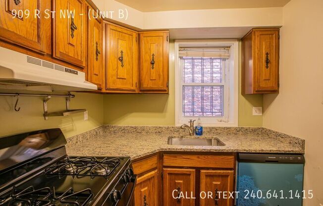 909 R ST NW