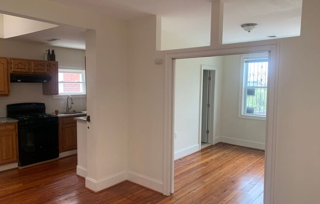 1 bed, 1 bath, 750 sqft, $1,325, Unit 7