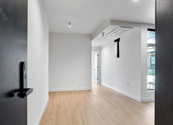 1 bed, 1 bath, 556 sqft, $3,550, Unit 613