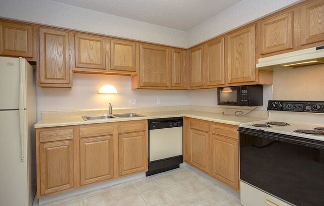 2 beds, 1.5 baths, 967 sqft, $1,130, Unit B-105