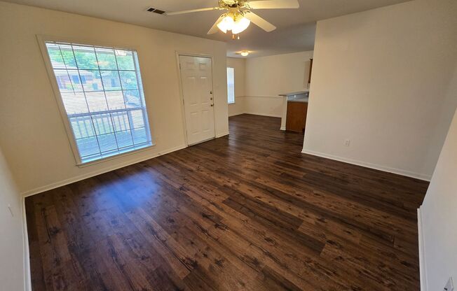Bryan - 3 bedroom / 2 bath / duplex / fenced in yard / West Bryan