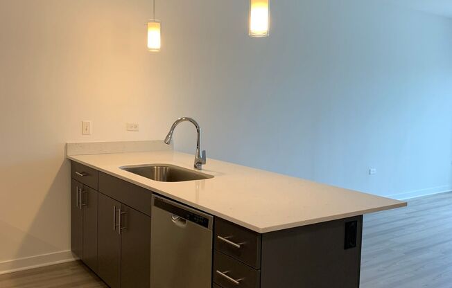 1 bed, 1 bath, 739 sqft, $2,195, Unit 409