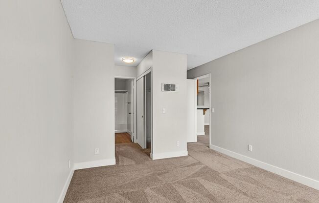 2 beds, 2 baths, 905 sqft, $2,502, Unit Unit 324