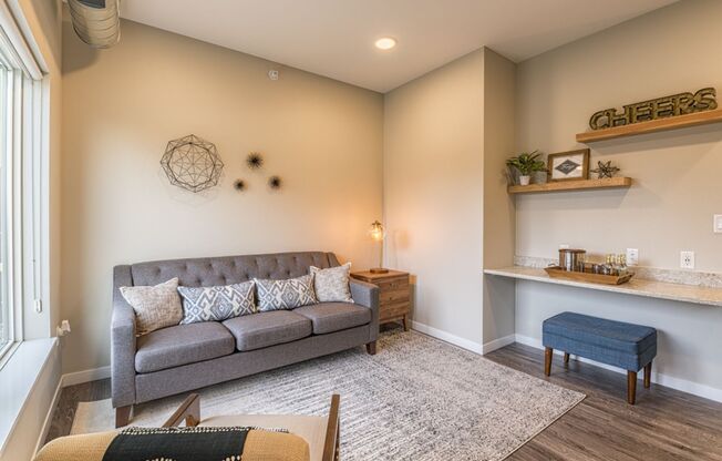 Studio, 1 bath, 534 sqft, $1,015, Unit 212