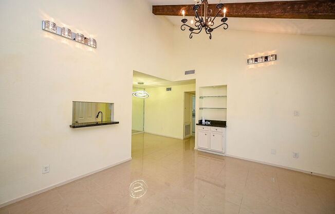 1100 Augusta Dr 8