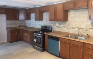 3/2 Large Bonus Room