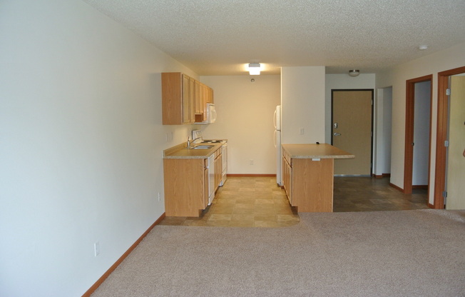 1 bed, 1 bath, 677 sqft, $795, Unit 111