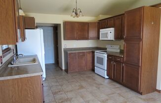 2 beds, 2 baths, $1,650