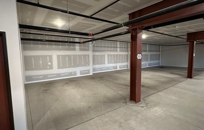 1 bed, 1 bath, 580 sqft, $1,205, Unit 210