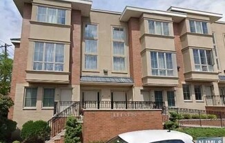 11 WASHINGTON PL