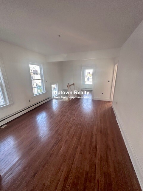 81 WAVERLY