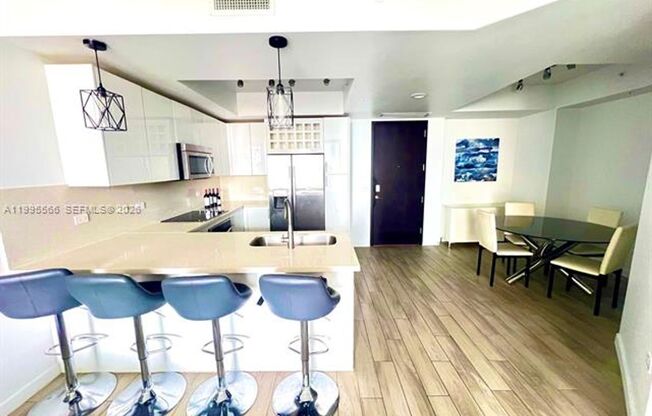 2 beds, 2 baths, 1,096 sqft, $4,550, Unit 999 SW 1st Ave # 1807