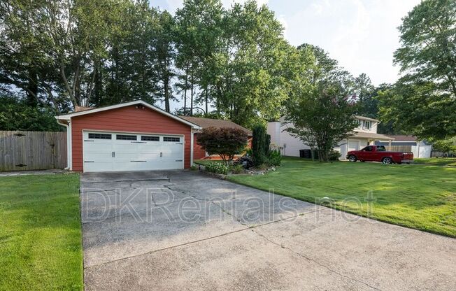 1135 WORTHINGTON HLS DR
