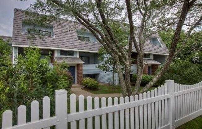 1 bed, 1 bath, 775 sqft, $2,150, Unit 78-6