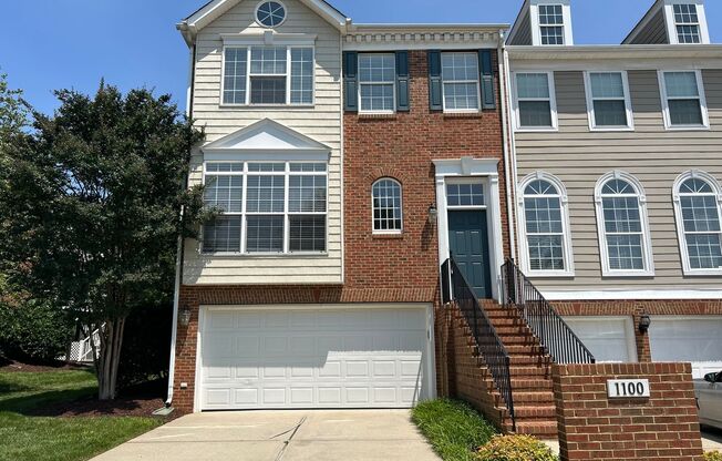 3 Bedroom | 3.5 Bathroom End Unit Morrisville Townhome