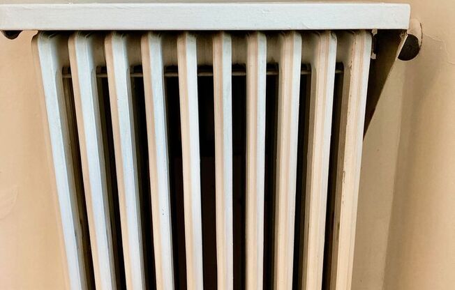 1 bed, 1 bath, 670 sqft, $1,549, Unit 303