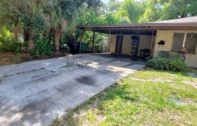 Bayshore/SOHO 2 Bed Duplex with Carport and Corner Yard