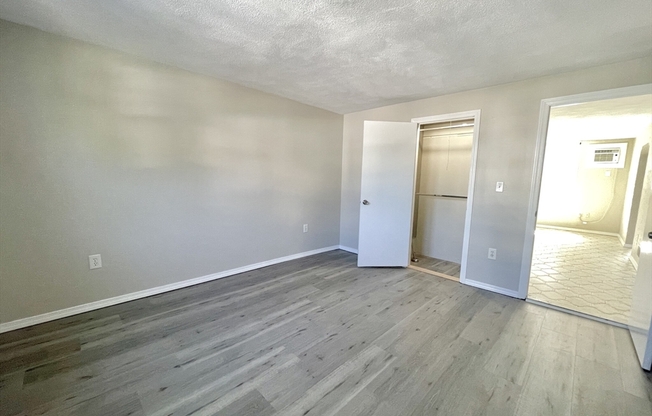 2 beds, 1 bath, 740 sqft, $2,600, Unit 1