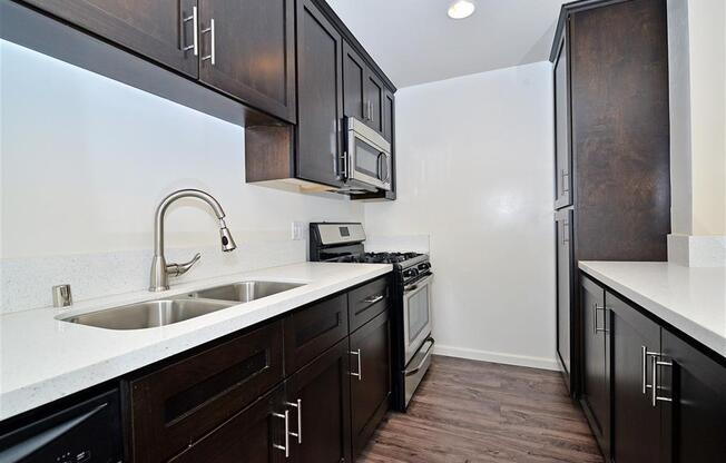 612-618 S. 32nd St.